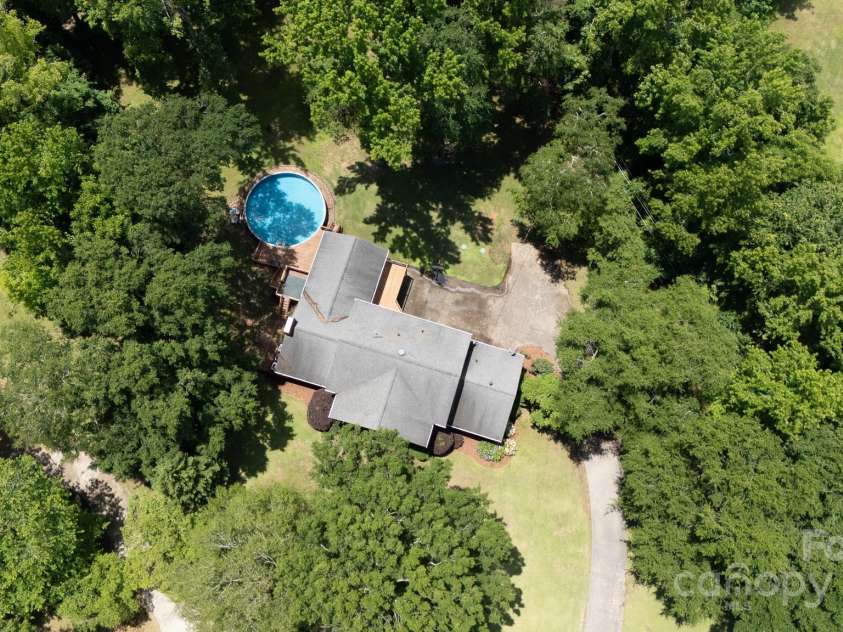 2605 Camelot Drive, Rock Hill, SC 29732.  MLS# CAR4265227, YatesRealty ID 18515. 