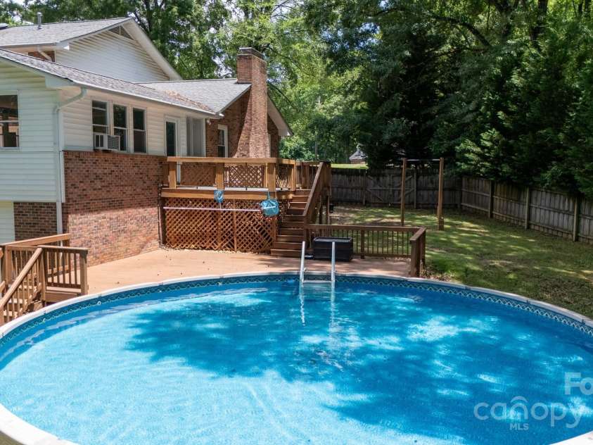 2605 Camelot Drive, Rock Hill, SC 29732.  MLS# CAR4265227, YatesRealty ID 18515. 