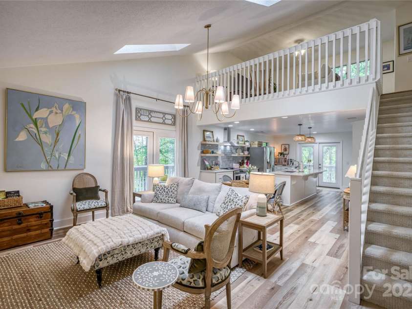 206 Independence Trail, Morganton, NC 28655.  MLS# CAR4261521, YatesRealty ID 18516. 