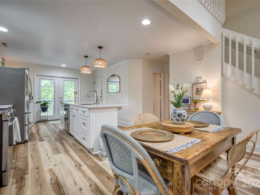 206 Independence Trail, Morganton, NC 28655.  MLS# CAR4261521, YatesRealty ID 18516. 