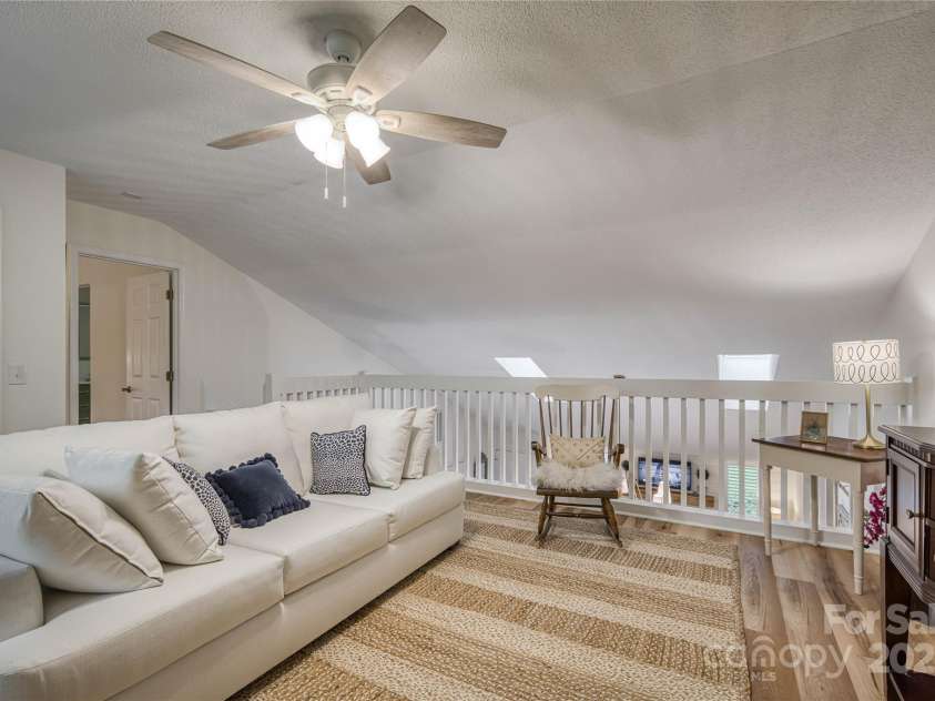 206 Independence Trail, Morganton, NC 28655.  MLS# CAR4261521, YatesRealty ID 18516. 