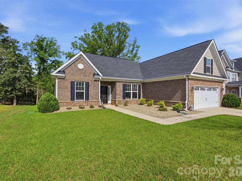 743 Eden hall Drive, Columbia, SC 29229.  MLS# CAR4369055, YatesRealty ID 18516. 