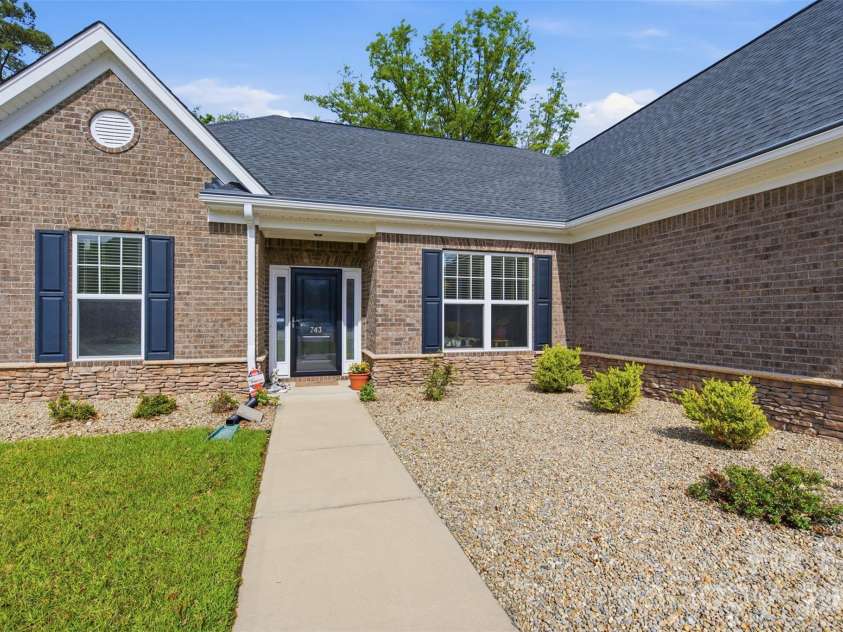 743 Eden hall Drive, Columbia, SC 29229.  MLS# CAR4369055, YatesRealty ID 18516. 