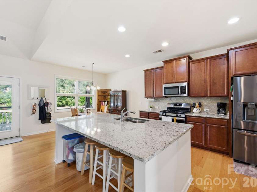 743 Eden hall Drive, Columbia, SC 29229.  MLS# CAR4369055, YatesRealty ID 18516. 