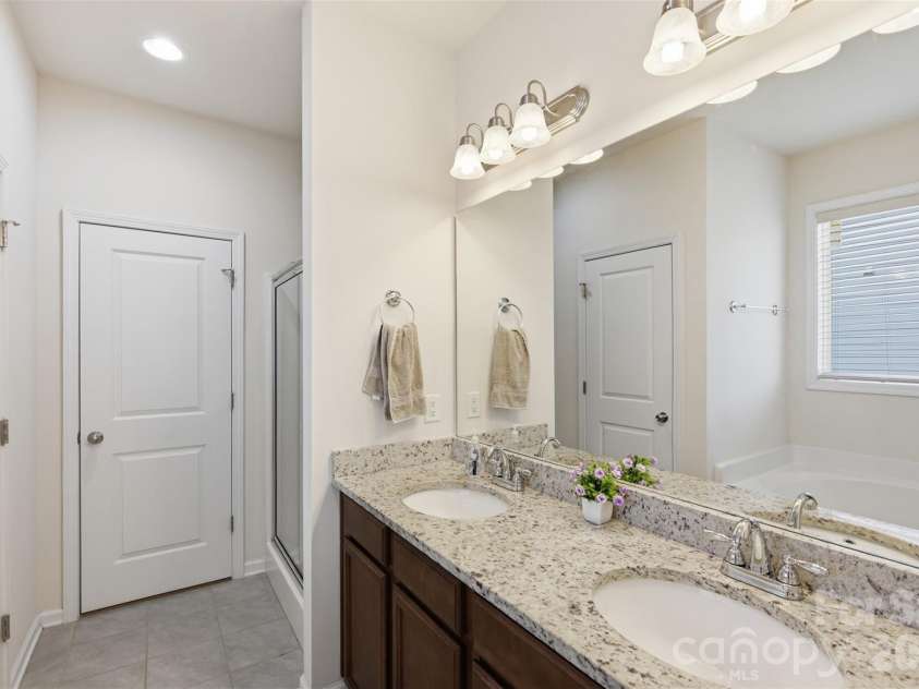 743 Eden hall Drive, Columbia, SC 29229.  MLS# CAR4369055, YatesRealty ID 18516. 