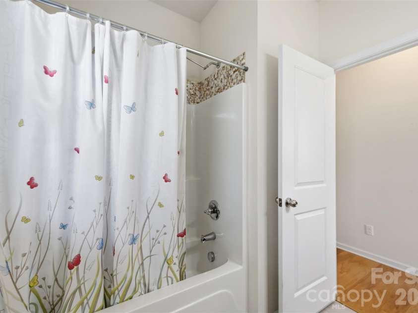 743 Eden hall Drive, Columbia, SC 29229.  MLS# CAR4369055, YatesRealty ID 18516. 