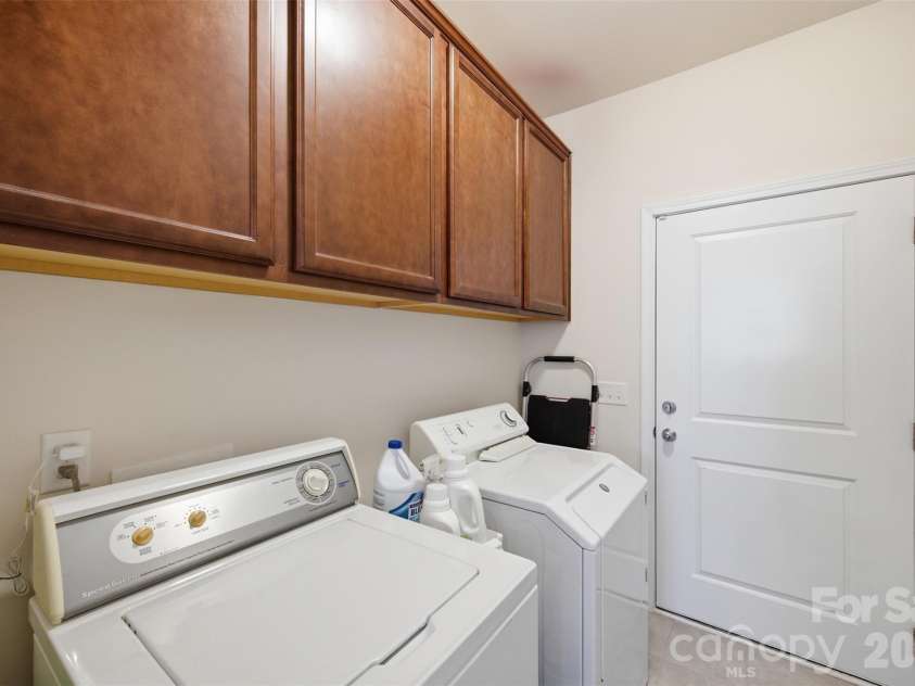 743 Eden hall Drive, Columbia, SC 29229.  MLS# CAR4369055, YatesRealty ID 18516. 