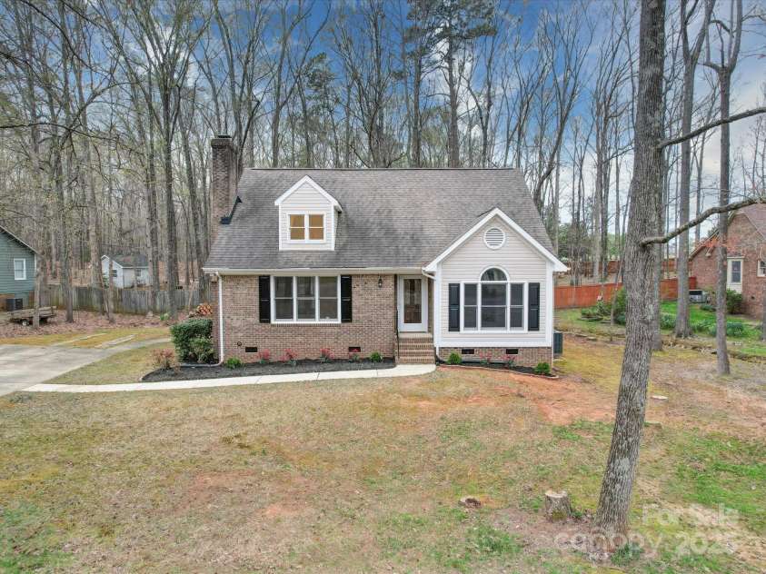 1312 Kensington Place, Monroe, NC 28112.  MLS# CAR4238959, YatesRealty ID 18517. 