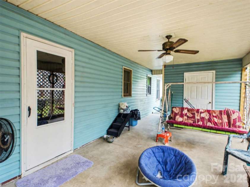 201 Bishop Lane, Concord, NC 28025.  MLS# CAR4373236, YatesRealty ID 18517. 