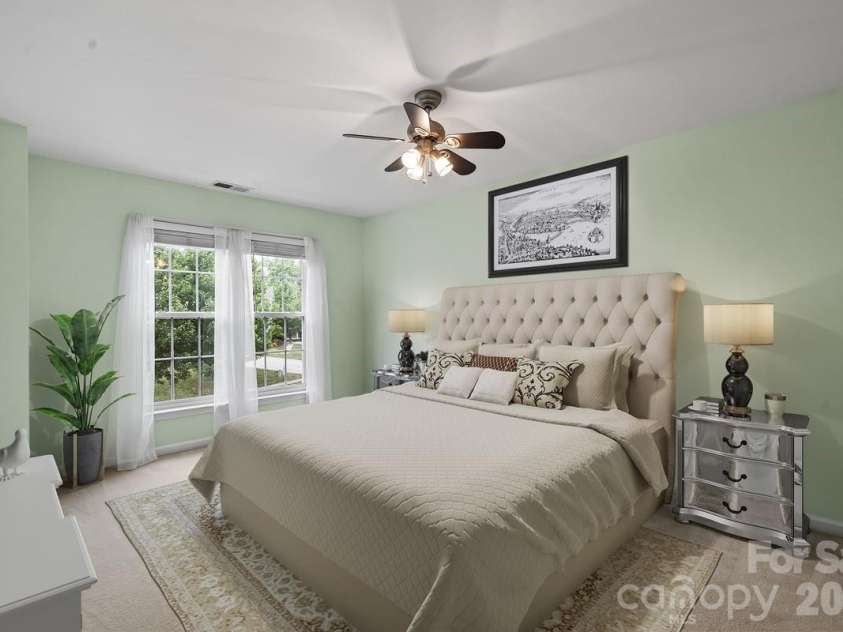 10211 Rivendell Lane, Charlotte, NC 28269.  MLS# CAR4376096, YatesRealty ID 18518. Secondary Bedroom