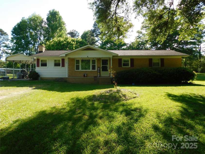 2826 Drew Drive, Lancaster, SC 29720.  MLS# CAR4253188, YatesRealty ID 18518. 