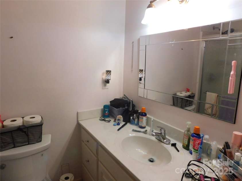 2826 Drew Drive, Lancaster, SC 29720.  MLS# CAR4253188, YatesRealty ID 18518. 