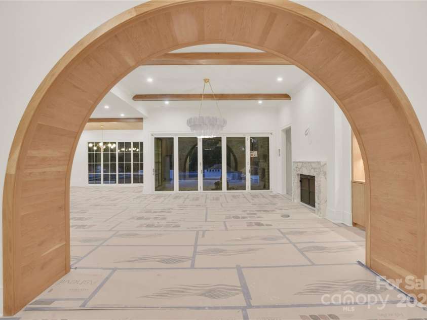 1200 Andover Road, Charlotte, NC 28211.  MLS# CAR4318843, YatesRealty ID 18519. 