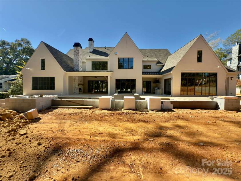 1200 Andover Road, Charlotte, NC 28211.  MLS# CAR4318843, YatesRealty ID 18519. 