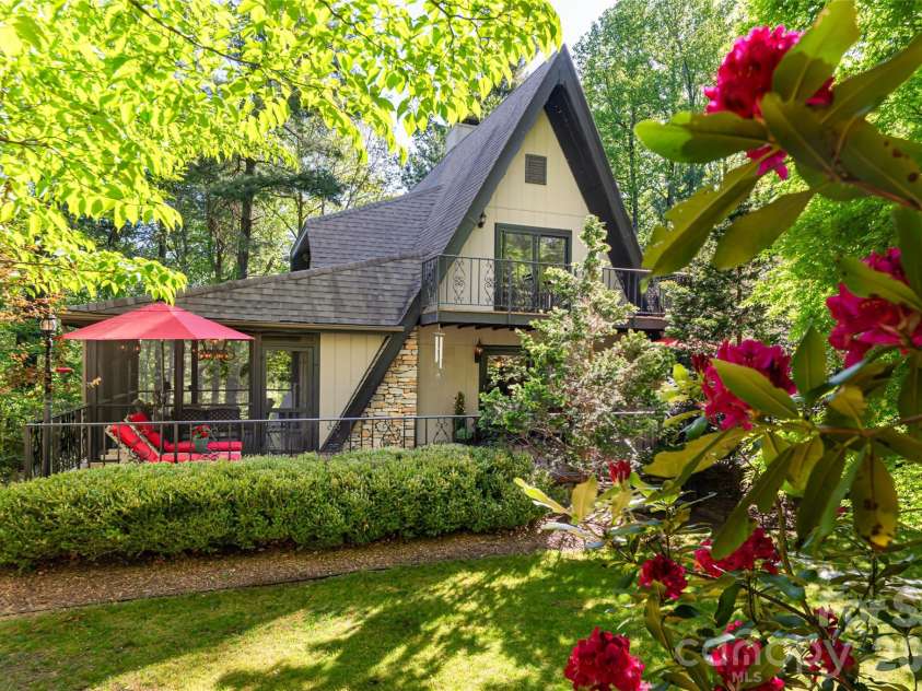 7 Cooper Cove, Hendersonville, NC 28739.  MLS# CAR4371497, YatesRealty ID 18519. Front exterior