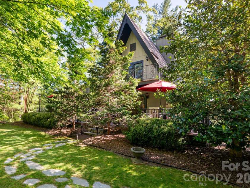 7 Cooper Cove, Hendersonville, NC 28739.  MLS# CAR4371497, YatesRealty ID 18519. Front exterior