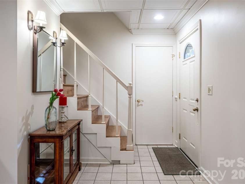 7 Cooper Cove, Hendersonville, NC 28739.  MLS# CAR4371497, YatesRealty ID 18519. Lower landing