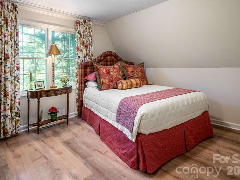 7 Cooper Cove, Hendersonville, NC 28739.  MLS# CAR4371497, YatesRealty ID 18519. Main level bedroom 1
