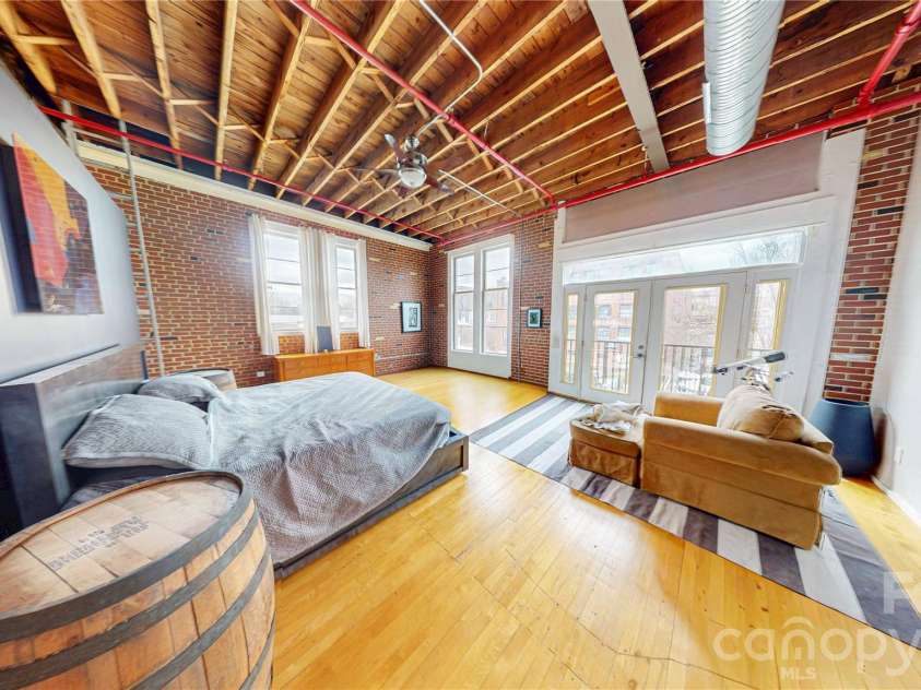122 Innes Street, Salisbury, NC 28144.  MLS# CAR4344171, YatesRealty ID 1852. 