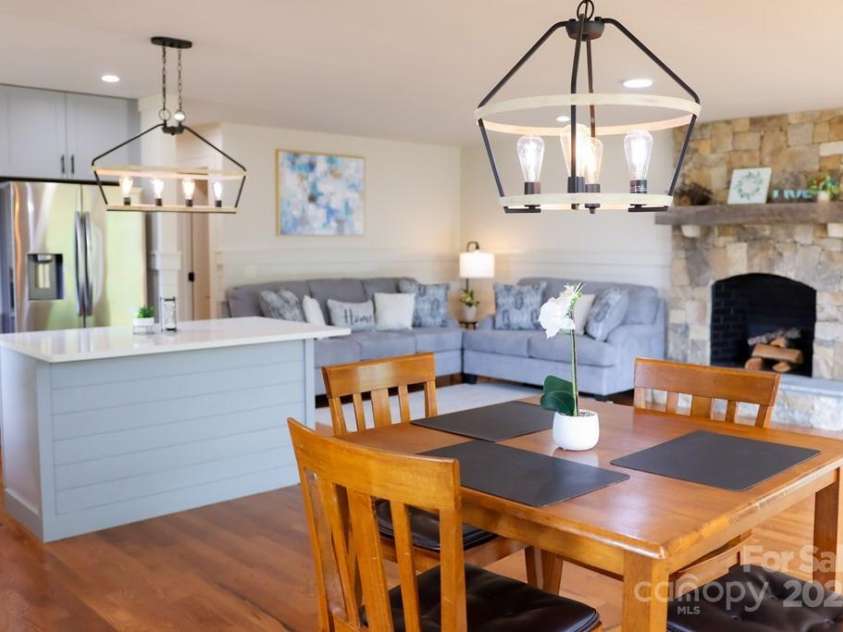 94 BREEZY KNOB Road, Franklin, NC 28734.  MLS# CAR4221997, YatesRealty ID 1852. 