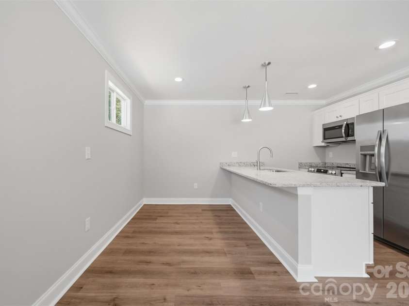 1294 18th Street, Hickory, NC 28601.  MLS# CAR4373574, YatesRealty ID 18520. 