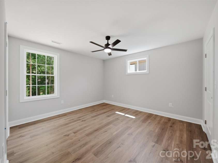 1294 18th Street, Hickory, NC 28601.  MLS# CAR4373574, YatesRealty ID 18520. 