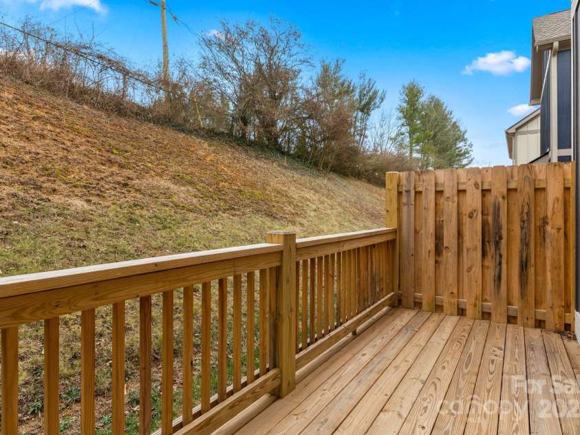 92 Wheeler Road, Weaverville, NC 28787.  MLS# CAR4193836, YatesRealty ID 18520. 