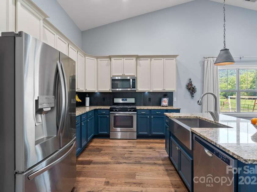 49 Sundrops Trail, Cullowhee, NC 28723.  MLS# CAR4266552, YatesRealty ID 18521. 