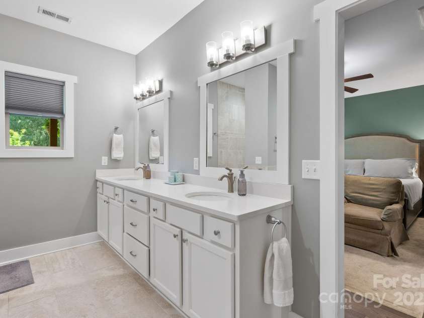 49 Sundrops Trail, Cullowhee, NC 28723.  MLS# CAR4266552, YatesRealty ID 18521. 