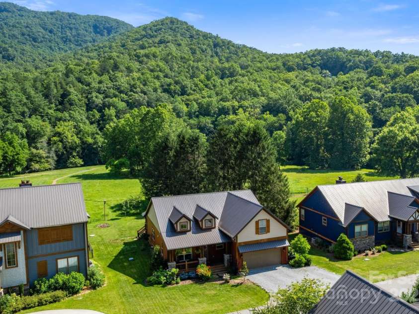 49 Sundrops Trail, Cullowhee, NC 28723.  MLS# CAR4266552, YatesRealty ID 18521. 