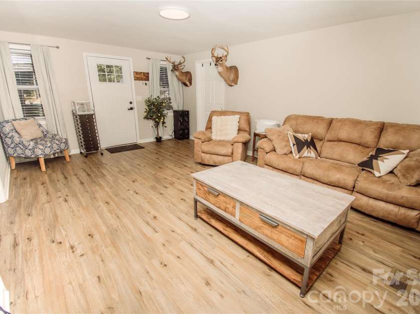 940 Guy Heavner Road, Lincolnton, NC 28092.  MLS# CAR4377471, YatesRealty ID 18521. 