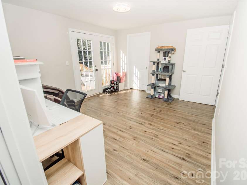 940 Guy Heavner Road, Lincolnton, NC 28092.  MLS# CAR4377471, YatesRealty ID 18521. 