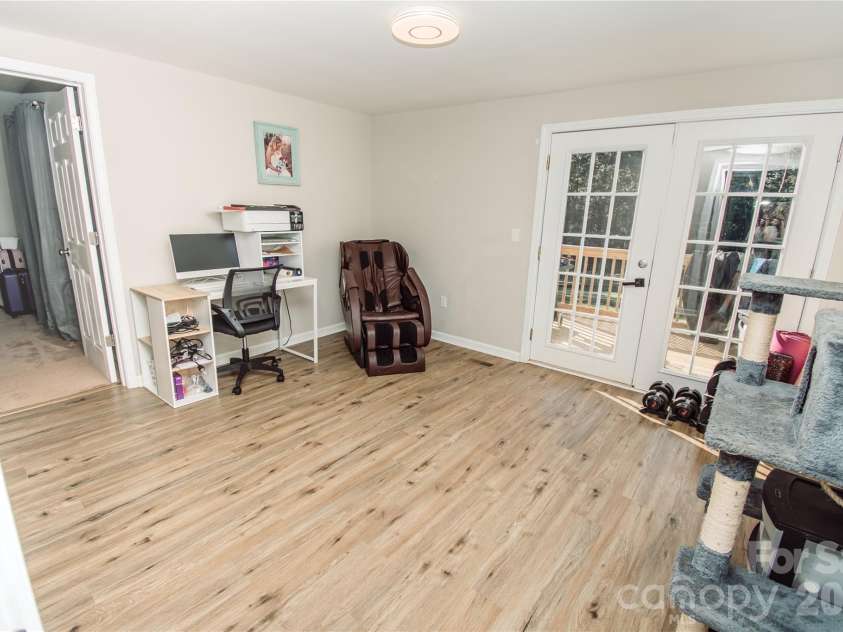 940 Guy Heavner Road, Lincolnton, NC 28092.  MLS# CAR4377471, YatesRealty ID 18521. 