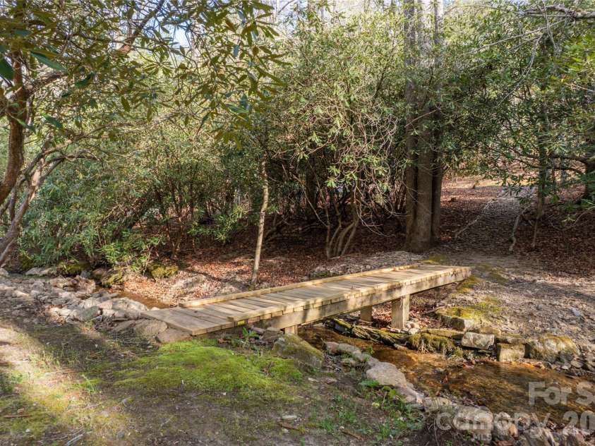 70 Aberdeen Lane, Pisgah Forest, NC 28768.  MLS# CAR4372037, YatesRealty ID 18522. 