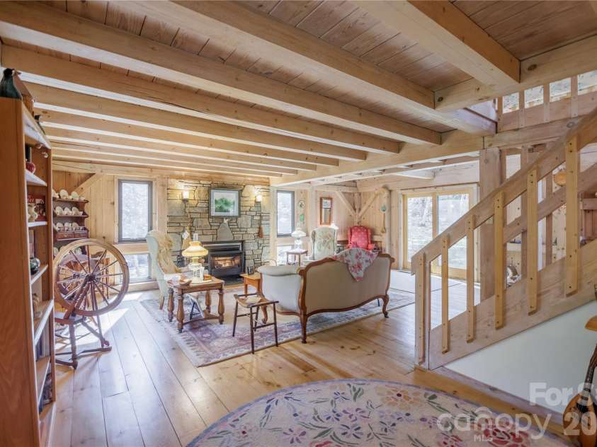 70 Aberdeen Lane, Pisgah Forest, NC 28768.  MLS# CAR4372037, YatesRealty ID 18522. 