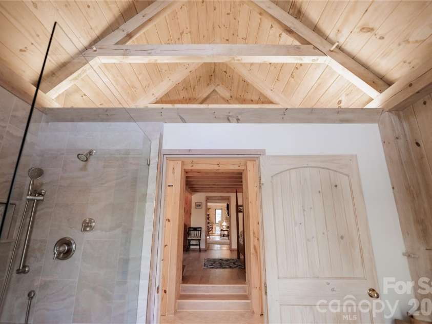 70 Aberdeen Lane, Pisgah Forest, NC 28768.  MLS# CAR4372037, YatesRealty ID 18522. Primary bath