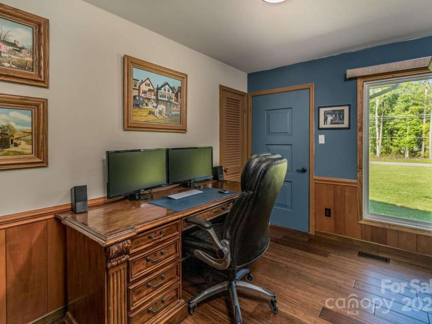 153 Coachman Loop, Statesville, NC 28625.  MLS# CAR4248344, YatesRealty ID 18523. 