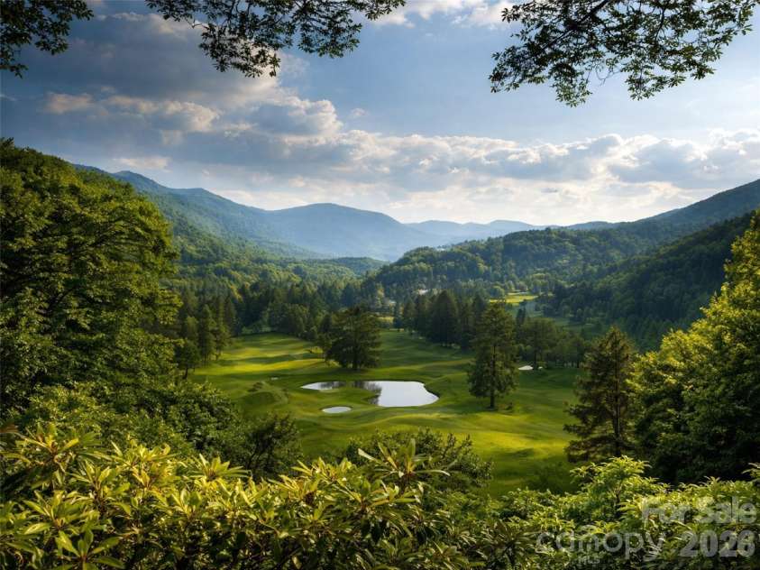 505 Middle Top Loop, Maggie Valley, NC 28751.  MLS# CAR4365576, YatesRealty ID 18525. 