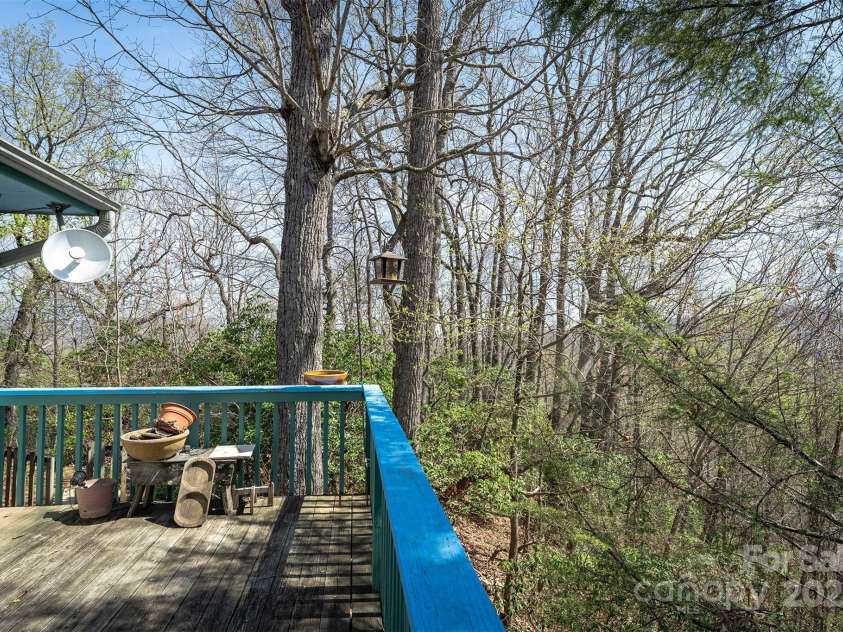 195 Prospectors Trail, Black Mountain, NC 28711.  MLS# CAR4227099, YatesRealty ID 18526. 
