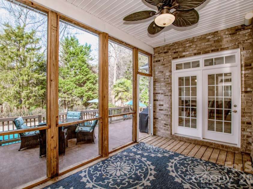 124 Cedar Woods Drive, Mooresville, NC 28117.  MLS# CAR4357080, YatesRealty ID 18527. 