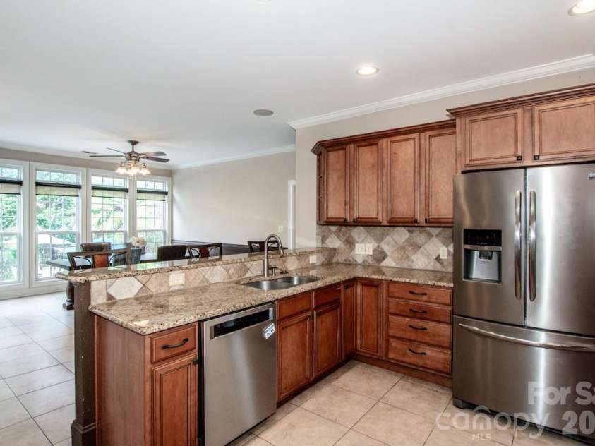 124 Cedar Woods Drive, Mooresville, NC 28117.  MLS# CAR4357080, YatesRealty ID 18527. 