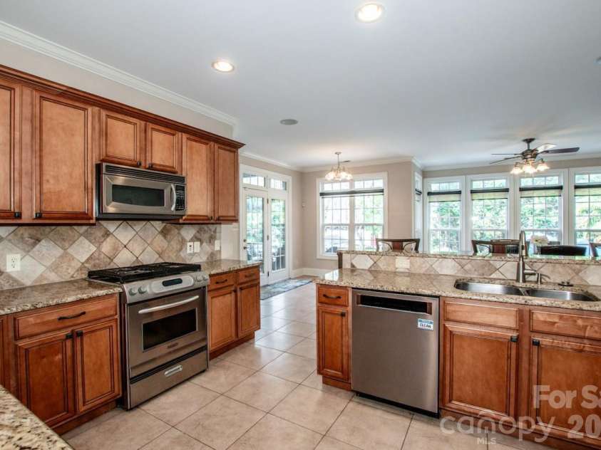 124 Cedar Woods Drive, Mooresville, NC 28117.  MLS# CAR4357080, YatesRealty ID 18527. 