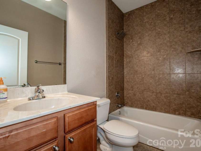 124 Cedar Woods Drive, Mooresville, NC 28117.  MLS# CAR4357080, YatesRealty ID 18527. 