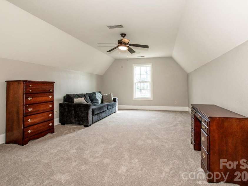 124 Cedar Woods Drive, Mooresville, NC 28117.  MLS# CAR4357080, YatesRealty ID 18527. 