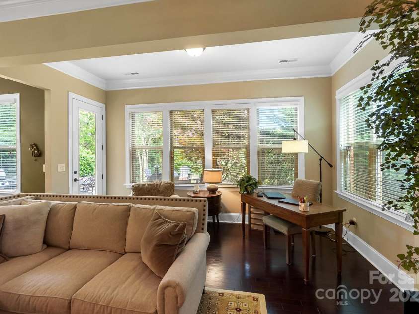 9735 Wheatfield Road, Charlotte, NC 28277.  MLS# CAR4253750, YatesRealty ID 18527. Living Room