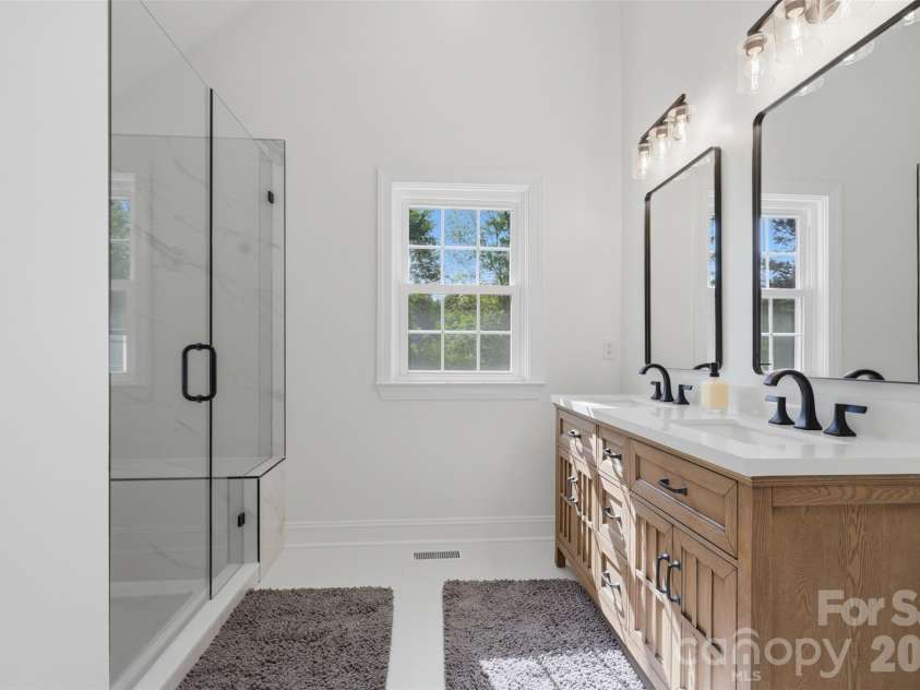 7332 Bailywick Drive, Waxhaw, NC 28173.  MLS# CAR4365077, YatesRealty ID 18528. Brand new upgraded primary bath