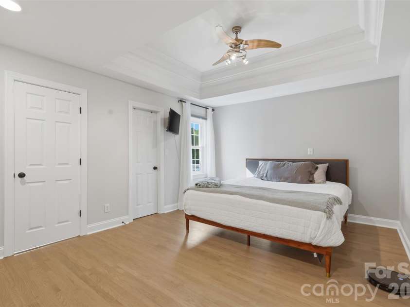 7332 Bailywick Drive, Waxhaw, NC 28173.  MLS# CAR4365077, YatesRealty ID 18528. Primary Bedroom on main floor