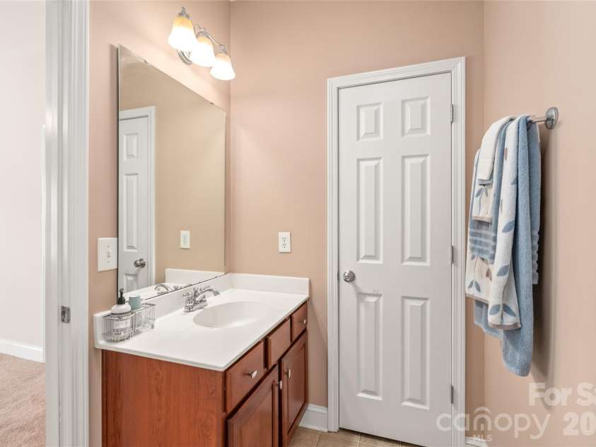 11131 Mccamie Hill Place, Concord, NC 28025.  MLS# CAR4353791, YatesRealty ID 18529. 