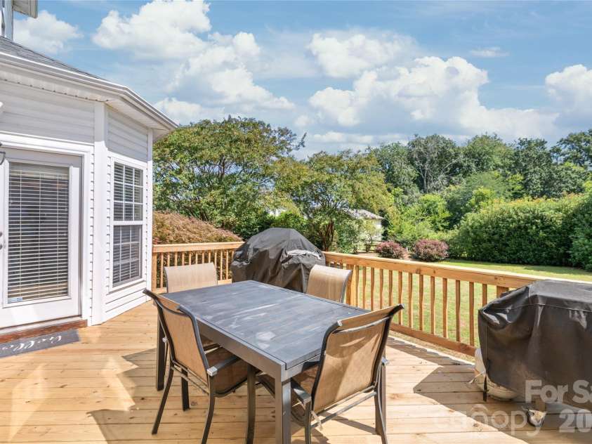 11131 Mccamie Hill Place, Concord, NC 28025.  MLS# CAR4353791, YatesRealty ID 18529. 