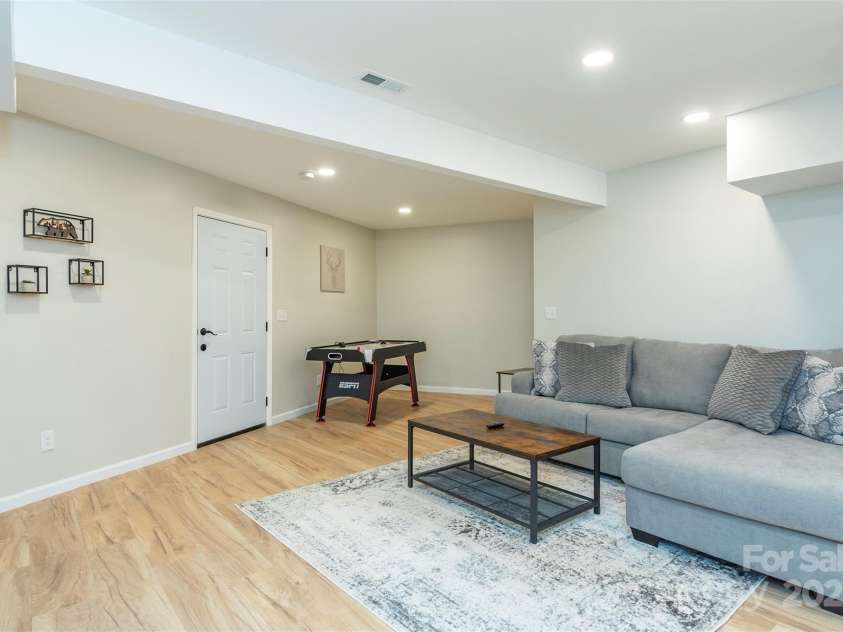 56 Great Horned Owl Road, Candler, NC 28715.  MLS# CAR4255204, YatesRealty ID 18529. 